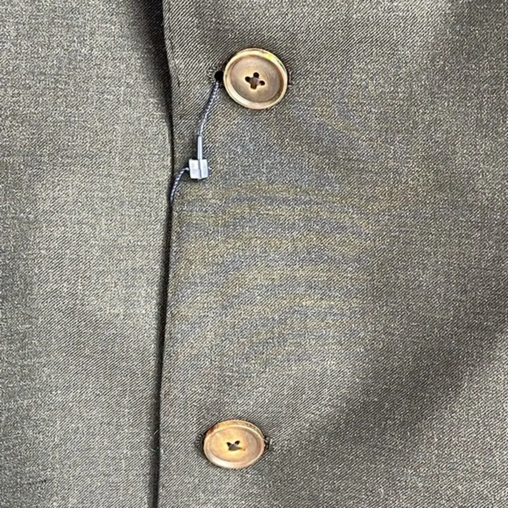 Buttoned DownTailored Fit Italian Wool Suit Jacket